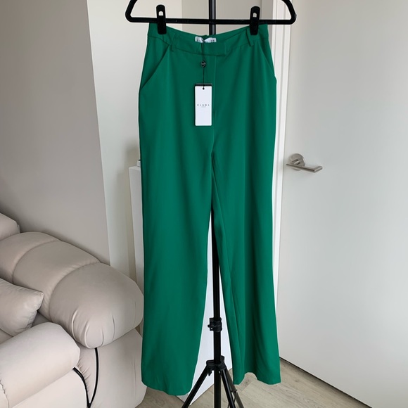 NWT Green Two Piece Pantsuit Set - Picture 7 of 12
